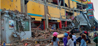 Over 380 confirmed dead after 7.5 earthquake rocks Indonesia