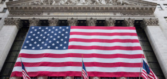 Market experts: Don’t bail on stocks in 2019